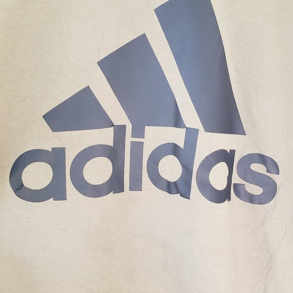 Adidas T-Shirt. Men's Large. Tag cut out. - Picture 2 of 4